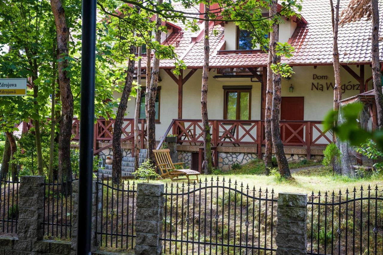 Dom Na Wzgorzu Lägenhet Jastarnia Exteriör bild